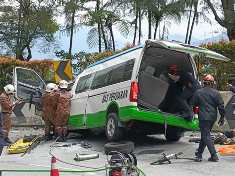 6 Maut 9 Cedera Van Terbabas Turun Genting Highlands Kosmo Digital