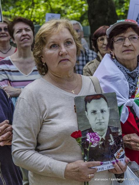 9 май. Безсмъртният полк. Сандански - По света и у нас - БНТ Новини