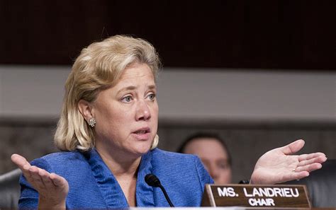 Sen. Mary Landrieu Praised For Her Keg Stand Technique