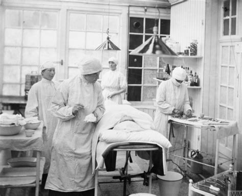 Nurses in WWI — Historic War Tours