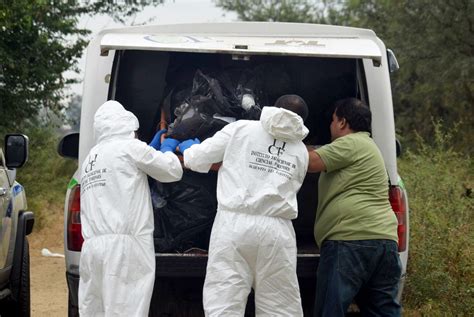 Autoridades Hallan Cuerpos De 11 Personas Asesinadas En El Sur De