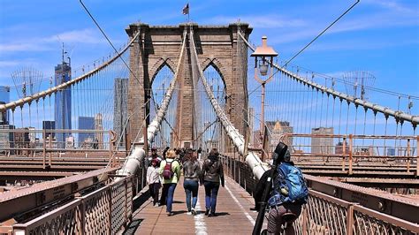 Walking Across The Brooklyn Bridge In New York Youtube