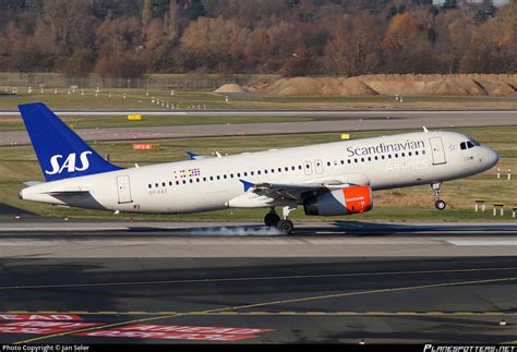 OY KAY SAS Scandinavian Airlines Airbus A320 232 Photo By Jan Seler