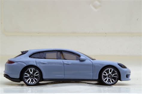 Mustang Fan Peru Porsche Panamera Turbo S E Hybrid Sport Turismo Hot Wheels