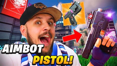 En Aimbot Pistol Har Kommit Till Fortnite Youtube