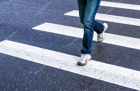 Pedestrian Crossing — Stock Photo © Lakur 31039457