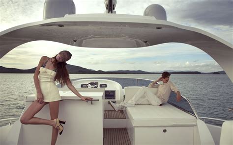 Yacht Desktop Wallpaper