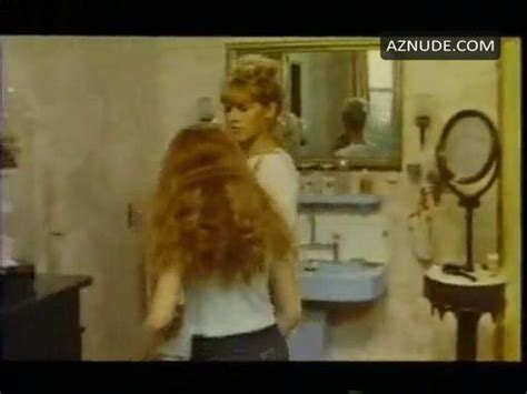 Vous Interessez Vous A La Chose Nude Scenes Aznude