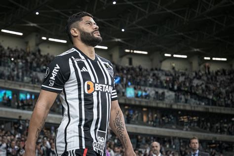 Fica Ou Sai Hulk Esconde O Jogo E Desconversa Sobre Futuro No Atl Tico