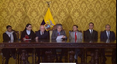 Gobierno decreta tres días de luto nacional y Estado de Excepción por