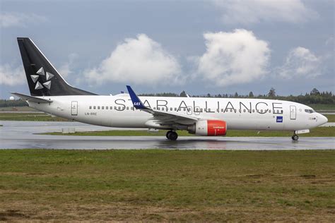 LN RRE SAS Scandinavian Airlines Boeing 737 85P WL Cn 357 Flickr