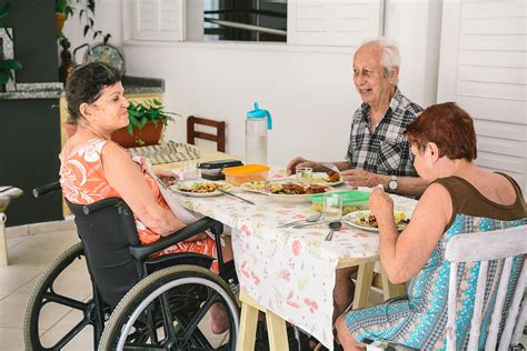 Centro dia para idosos uma nova opção de lazer e cuidado