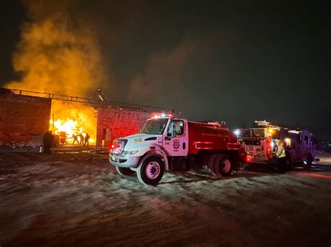 Se Incendia F Brica De Tarimas En Tijuana Semanario Zeta