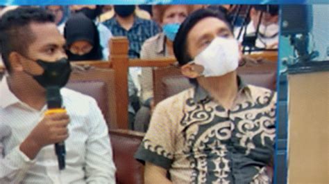 Kakak Ferdy Sambo Bersaksi Diperintah Putri Candrawathi Amankan Senpi