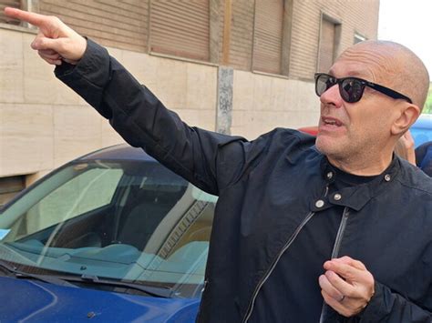 News Radioitalia Max Pezzali Ci Ha Portato In Gita A Pavia Per