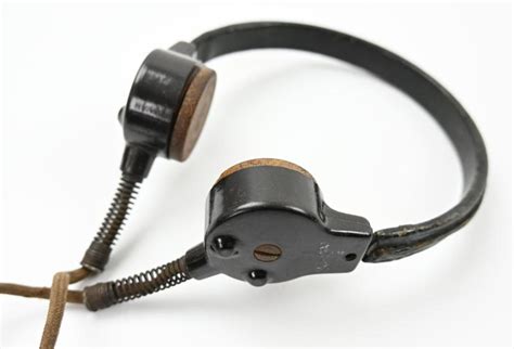 WorldWarCollectibles German WH Panzer Model B Throat Microphone