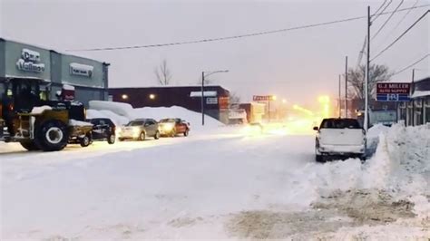 Erie Pennsylvania Buried Under Record Snowfall Reuters