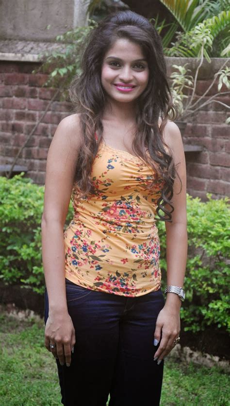 Sheena Shahabadi Latest Hot Photoshoot Hot Blog Photos