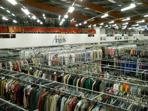 кино и образ: Angels The Costumiers, костюм Пуаро и жилет Вустера.