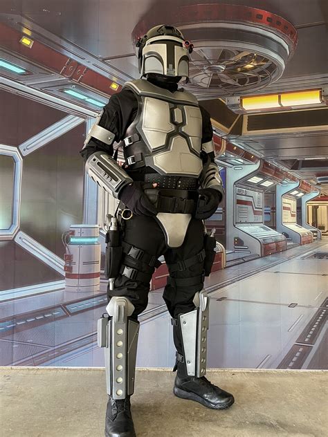 Modern Mandalorian | Star wars trooper, Star wars characters pictures ...