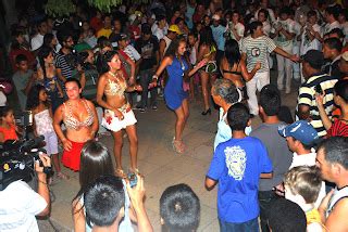 Onde Uruguaiana Se Vê Libres invade a praça do Barão e brinca o