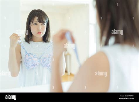 Japanische frau bikini Fotos und Bildmaterial in hoher Auflösung Alamy