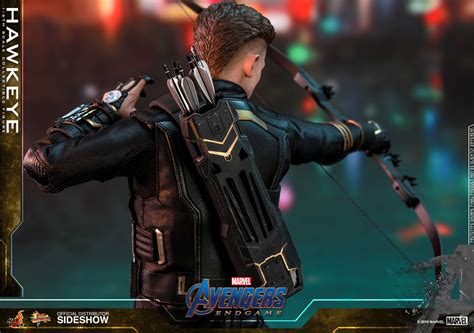 Marvel Hawkeye Deluxe Version Sixth Scale Figure By Hot Toys Sideshow Collectibles