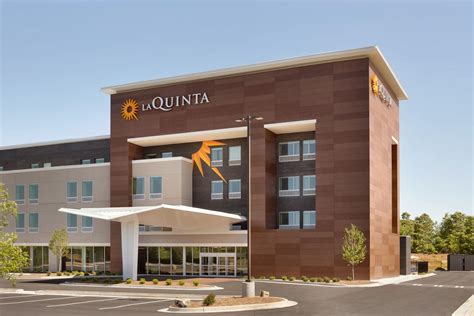 La Quinta Inn & Suites by Wyndham Braselton | Braselton, GA Hotels