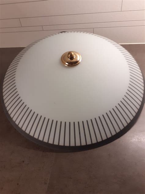 Se produkter som liknar Trevlig lampa plafond fin mod på Tradera