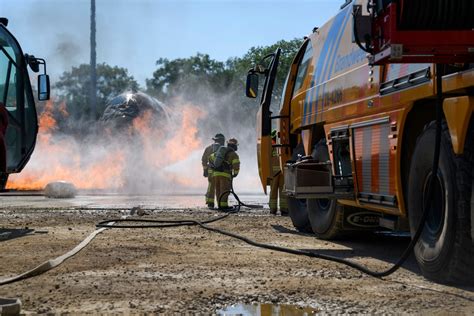 Dvids Images Us Dutch Firefighters Cross Training At Royal