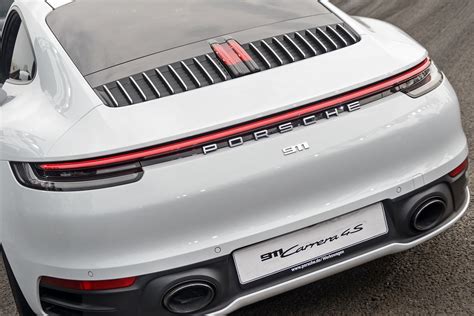 全新第八代porsche 911售價663萬起在台上市、經典融合創新科技再現傳奇！ Zeek玩家誌