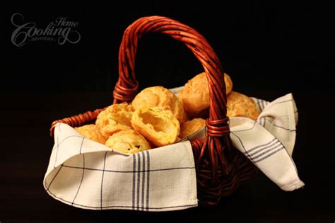 Cheese Puffs Gougères - Savory Cheese Choux Pastry