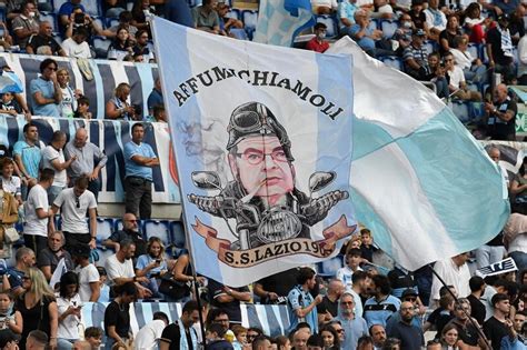 Clamoroso alla Lazio Maurizio Sarri si è dimesso