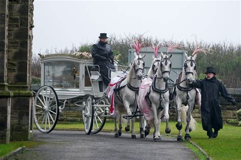 Mourners Urged To Find Hope At Funeral Of Pub Shooting Victim Elle Edwards The Independent