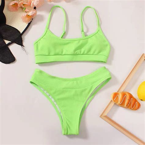 Bikini set 三點式 泳衣 泳裝 女裝 泳裝 泳衣 Carousell