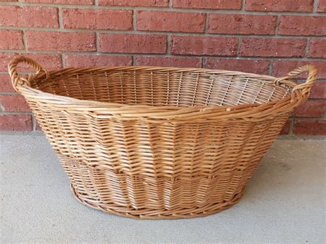 Large Oval Wicker Laundry/Apple Basket with by MeerkatsManor