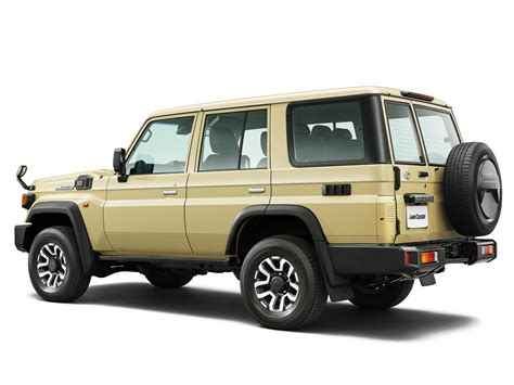 Toyota Adds Four Cylinder And Auto For 2024 LandCruiser 70 Series