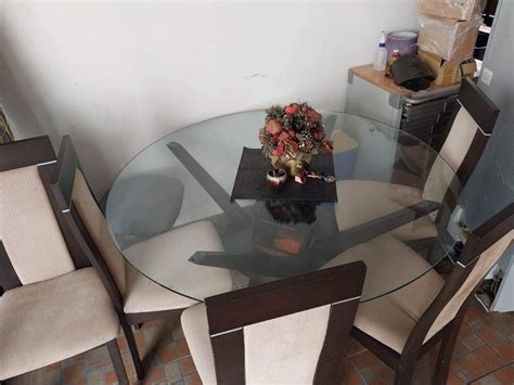 Modern Round Glass Table on Carousell