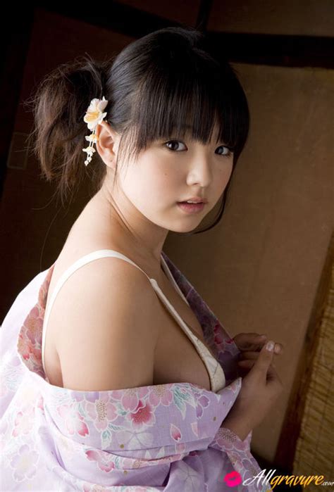 Asian Babe Shows Of Massive Tits As She Takes Off Her Kimono