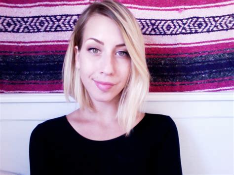 10 Hot Sexy Jeanette Getrost Bikini Pics