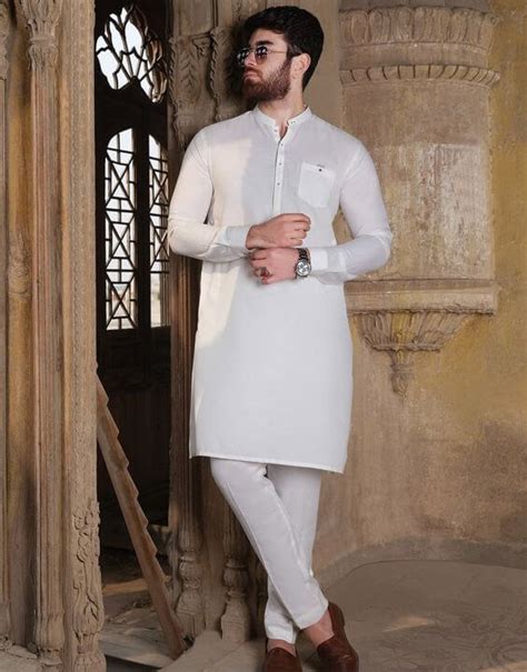 7 White Holi Outfit Ideas To Inspire Your Topical Fashion In 2022 Bewakoof Blog