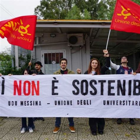 Trasporti A Messina La Protesta Degli Universitari E La Replica Dell