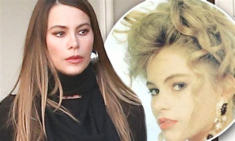 Naturally Blonde Sofia Vergara Shares A Photo Of Her Lighter Locks In Throwback Daily Mail Online