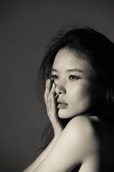 The Art Of Portraiture Nude Art Photography Curated By Model Paige Tova