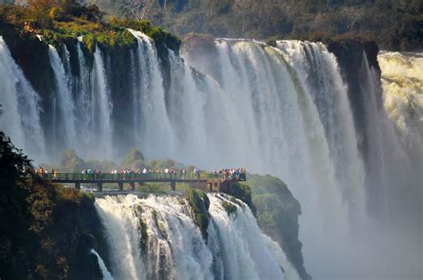 Cataratas del Iguazú: qué ver en Argentina y Brasil