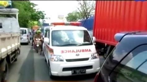 Viral Akibat Ambulance Terjebak Macet Pasien Meninggal Dunia Saat