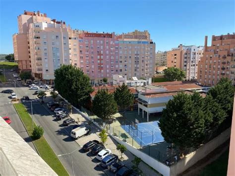 Apartamento T Venda Na Estrada Marqu S De Pombal Rinchoa Rio De