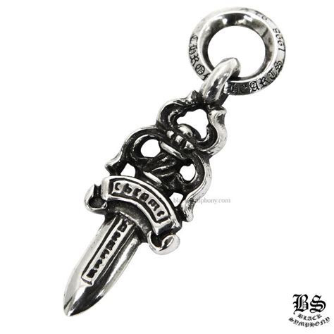 います Chrome Hearts クロムハーツ Chrome Hearts ダガー ペンダント ネックレスの通販 By 目玉焼きにぽんず S Shop｜クロムハーツならラクマ います