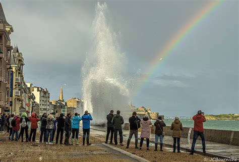 Grandes Mar Es Saint Malo Les Impressionnantes Vid Os Des Vagues Du