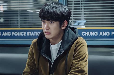 Kim Soo Hyun nude ở phim mới cảnh nóng bạo liệt lại còn khoe body ngộp thở còn đâu cụ